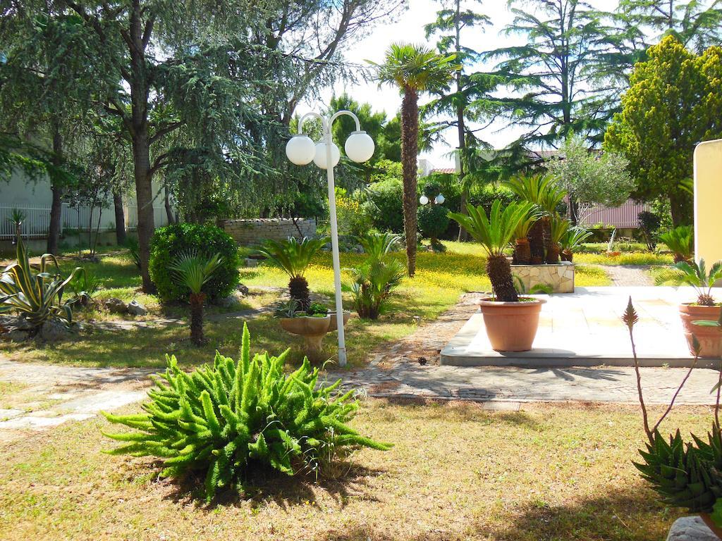 B&B Villa Garden Bisceglie Ngoại thất bức ảnh