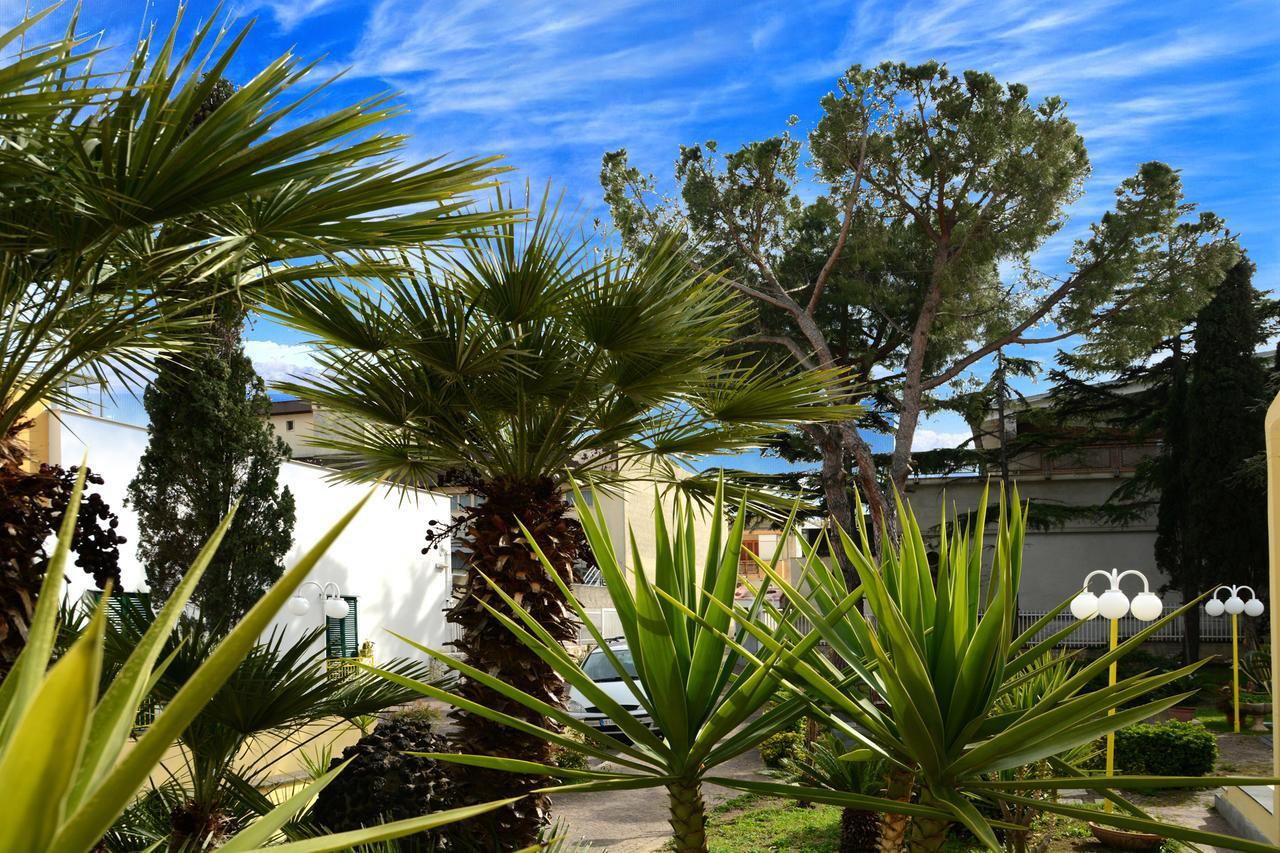 B&B Villa Garden Bisceglie Ngoại thất bức ảnh