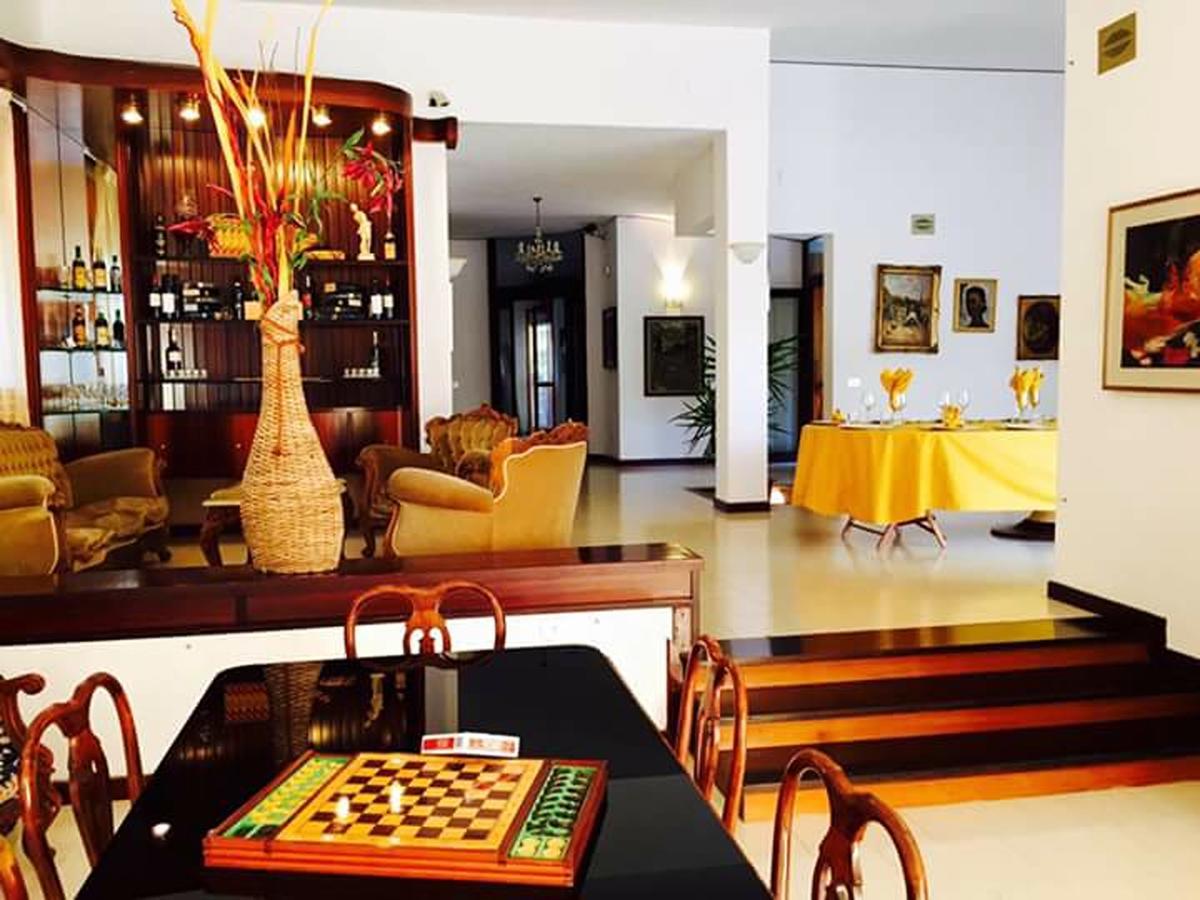 B&B Villa Garden Bisceglie Ngoại thất bức ảnh